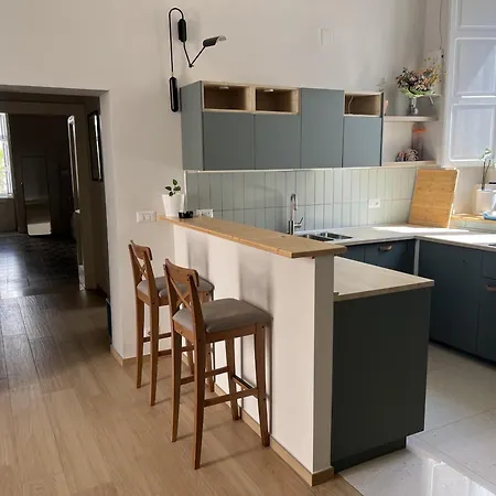 Palazzo Saraceno Charming Apartamento